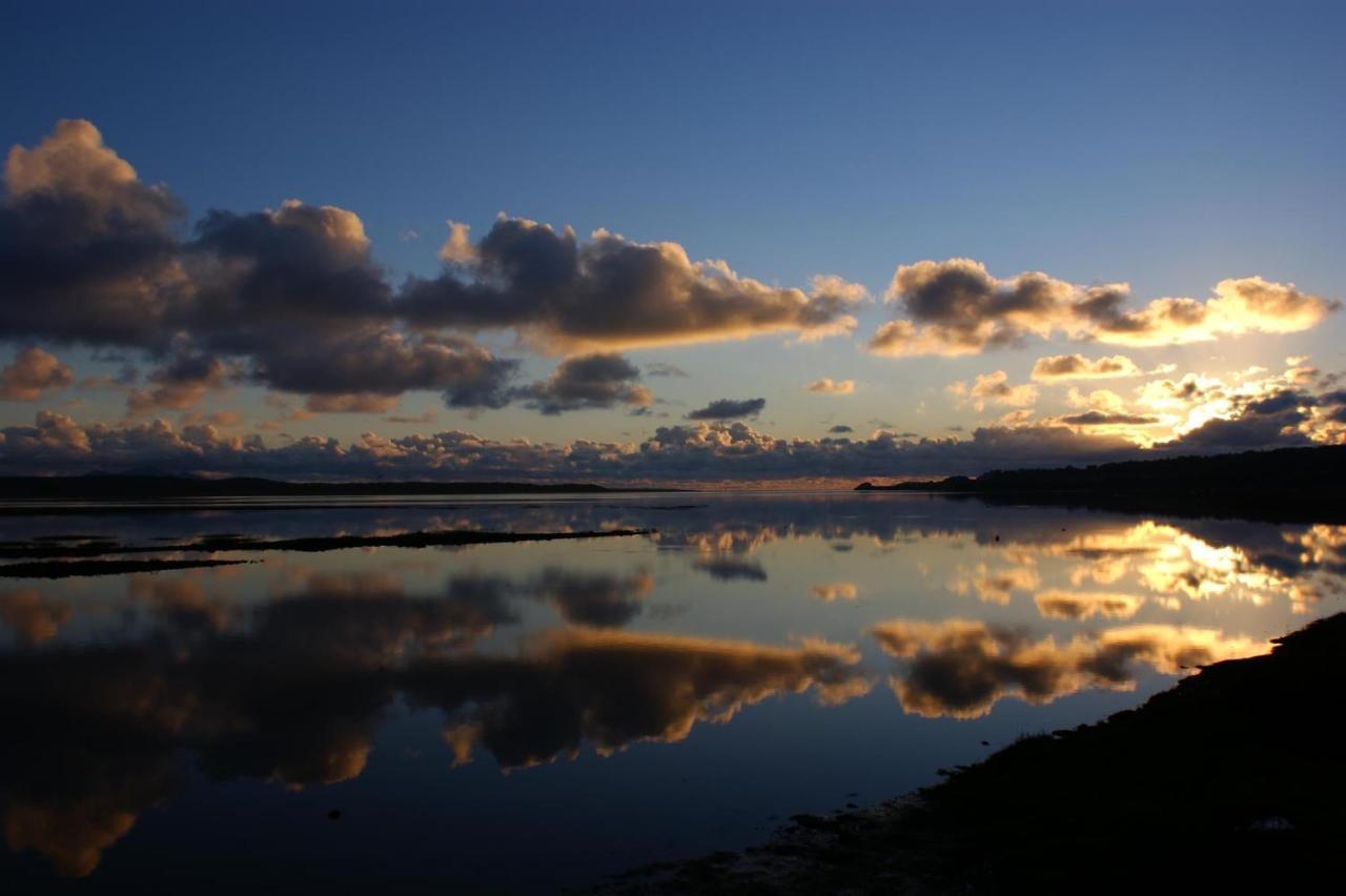 Llanw Malltraeth - Malltraeth Tides Llangadwaladr  Exteriér fotografie